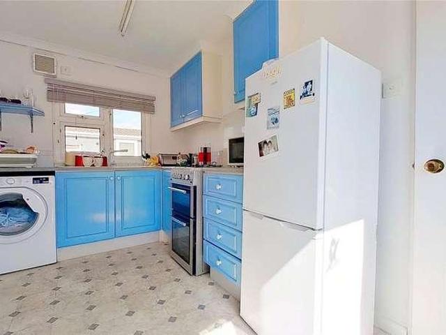 House for sale in Fishersgate, West Sussex