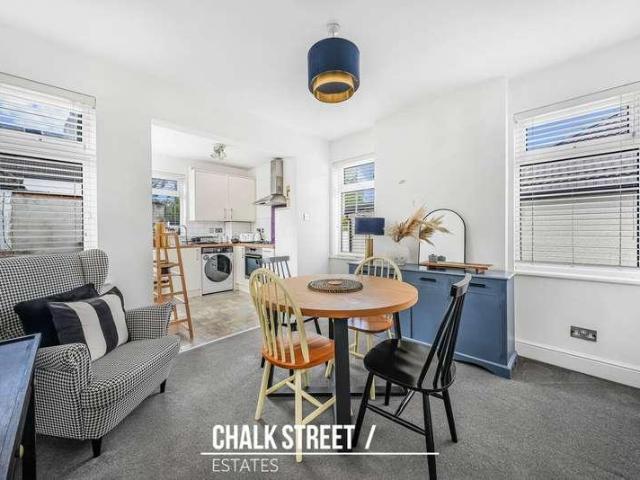 House for sale in Hornchurch, Greater London