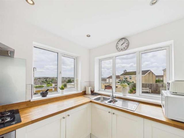 House for sale in Tyrfran, Llanelli