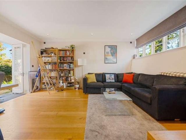 House for sale in North End, Greater London