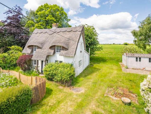 House for sale in Windsor Green, Chelmondiston