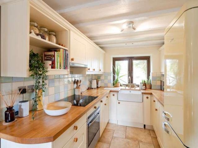 House for sale in Charlton-on-Otmoor, Evershot