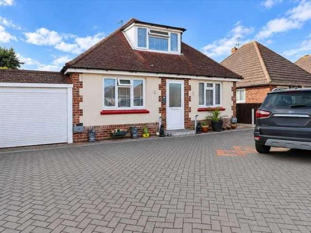 House for sale in Dale Hill, Essex