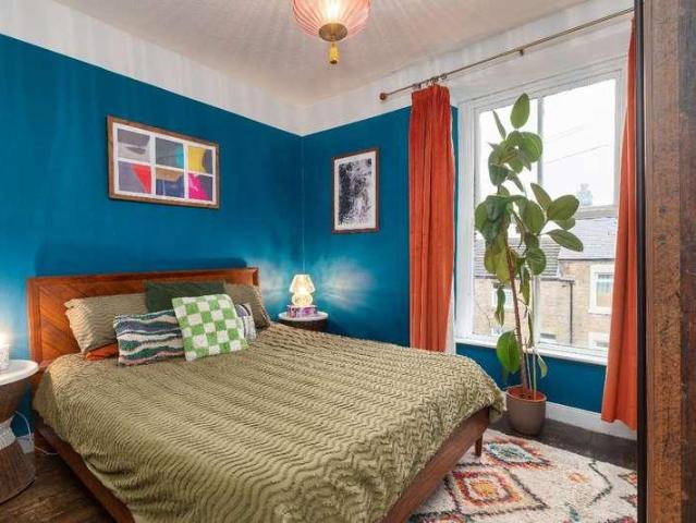 House for sale in Bulk, Bare