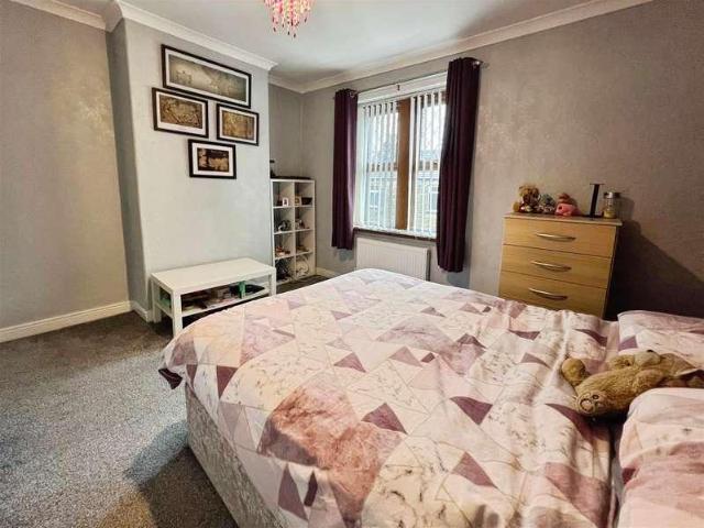 House for sale in Eccleshill, West Yorkshire