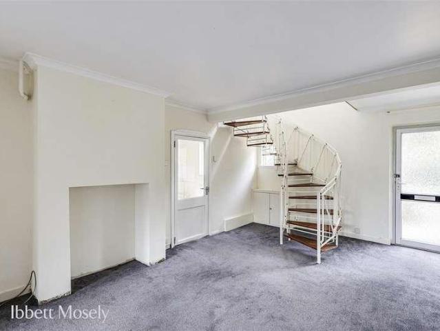 House for sale in The Butts, Kent