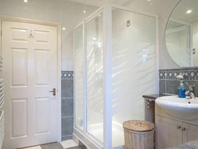 House for sale in Greater London