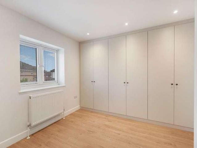House for sale in High Barnet, Greater London