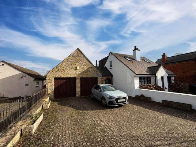 House for sale in Olney