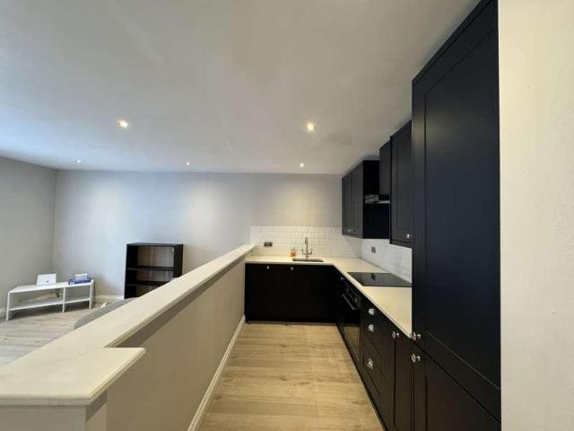 Flat for sale in City Centre, Georgia