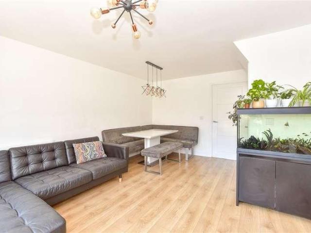 House for sale in Wecock, Spring Vale