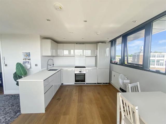 House for sale in London Borough of Hounslow, Spring Grove