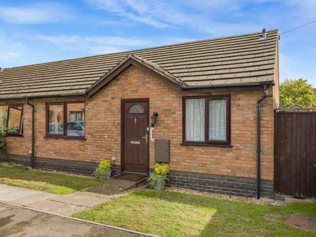 House for sale in Ewens Farm, Golden Valley