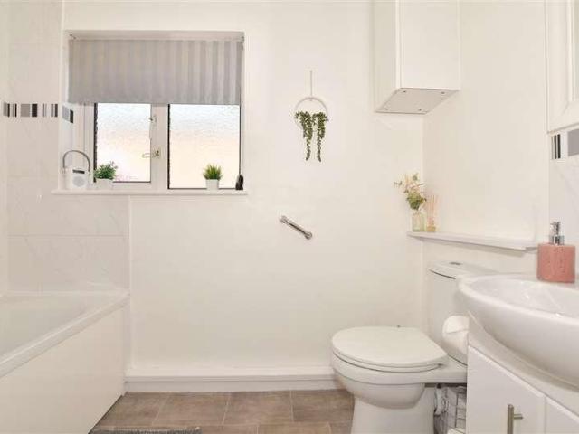 House for sale in Greenhill, The Bridge