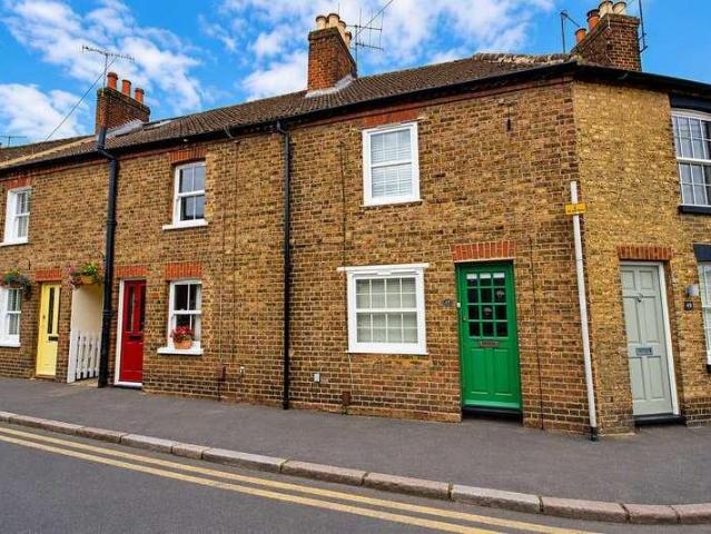 House for sale in Ashlyns Estate, Pouchen End
