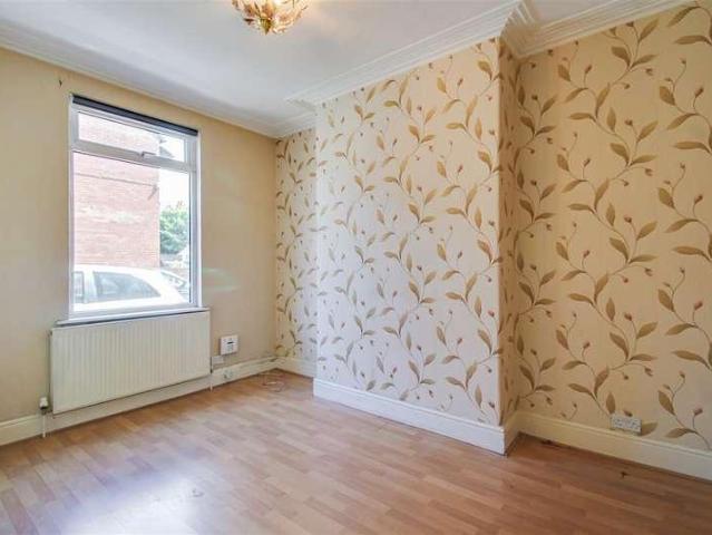 House for sale in Eastmoor, West Yorkshire