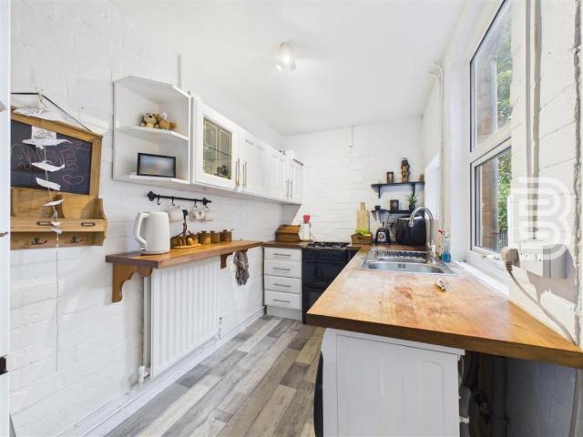 House for sale in New Bilton