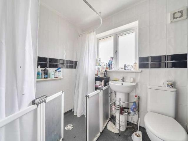 House for sale in Witcombe, Pamington