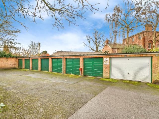 House for sale in High Field, York