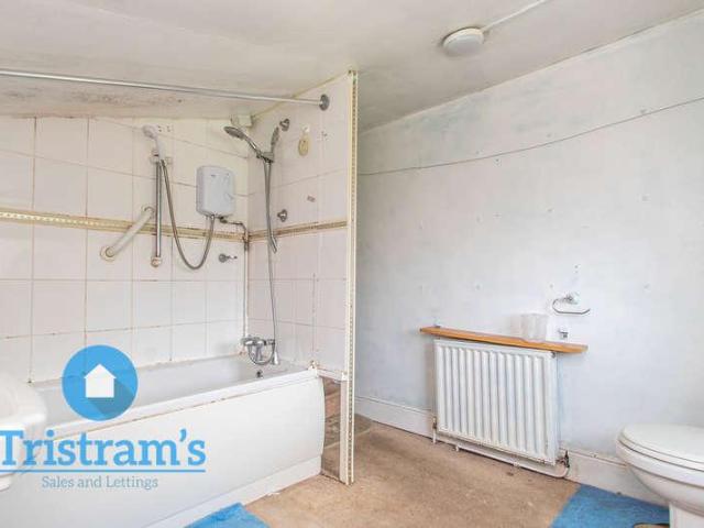 House for sale in East Midlands