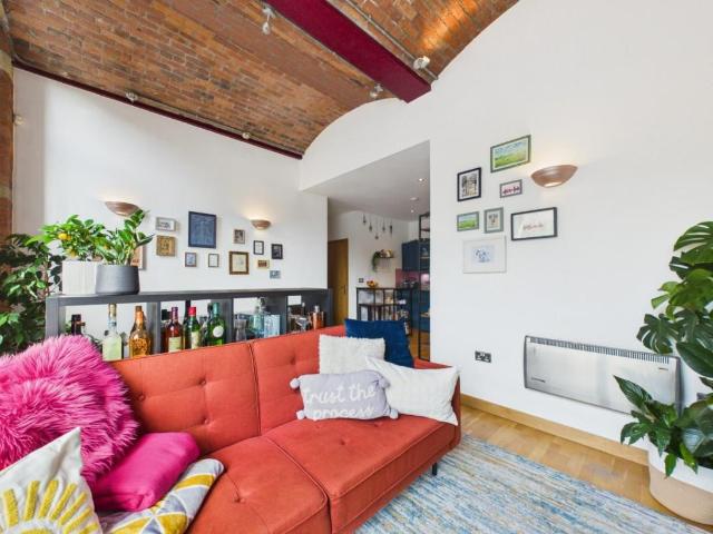 House for sale in Baildon, West Yorkshire