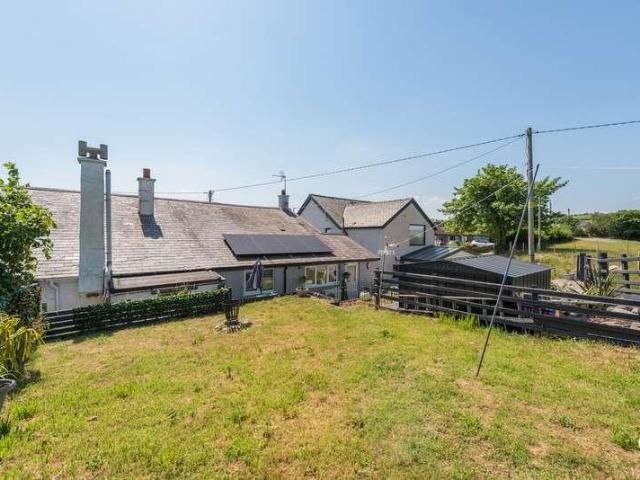 House for sale in Pandy Tudur, Wales