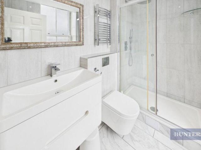 House for sale in Eastern Docks, Southampton