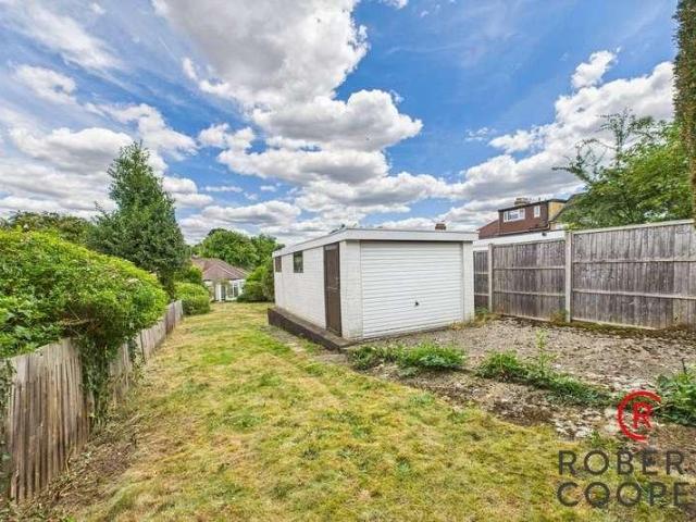 House for sale in Pinner, Eastcote Village