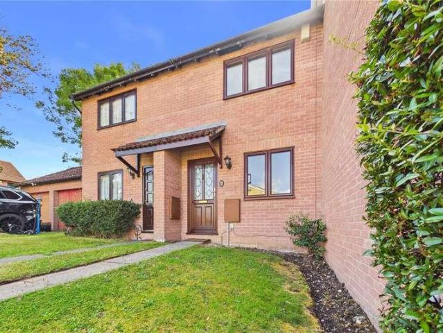 House for sale in Burghfield Common, West Berkshire