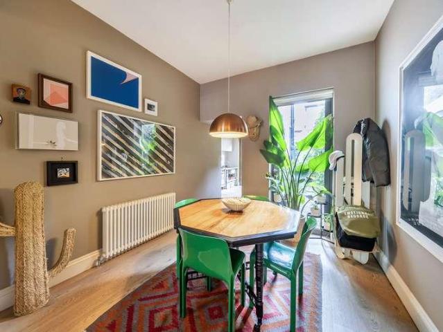 House for sale in Walworth, Greater London