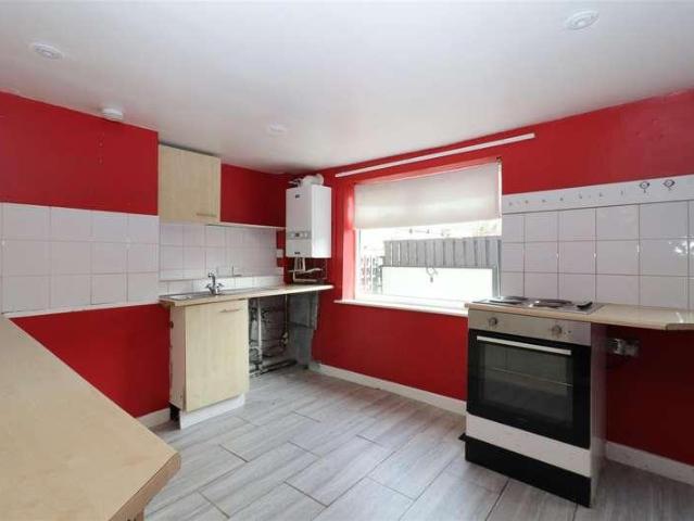 House for sale in Wrenthorpe, West Yorkshire