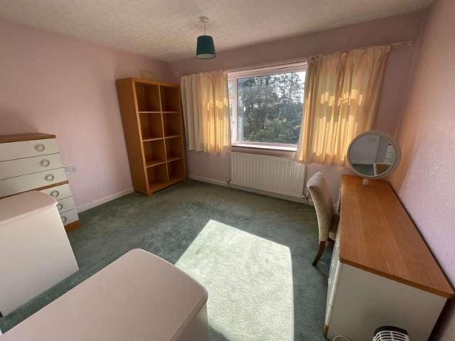House for sale in Halesowen, West Midlands