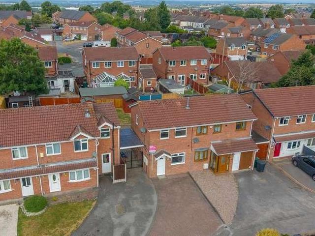 House for sale in Egginton, East Midlands