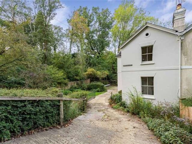 House for sale in Fittleworth, Chichester