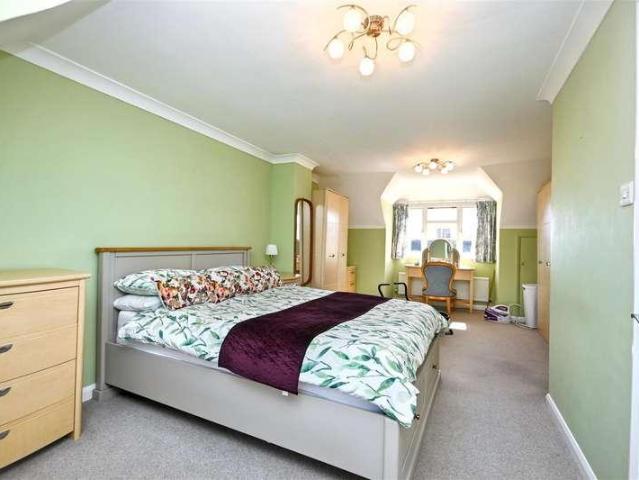 House for sale in Ratton Village, Eastbourne