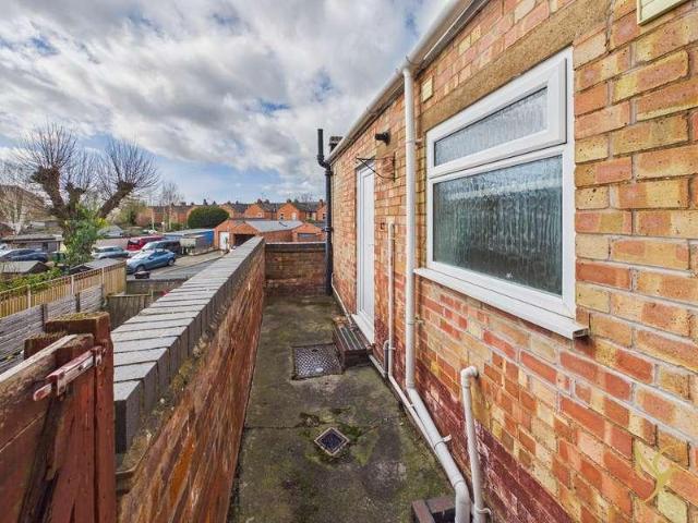 House for sale in Diglis, Worcestershire