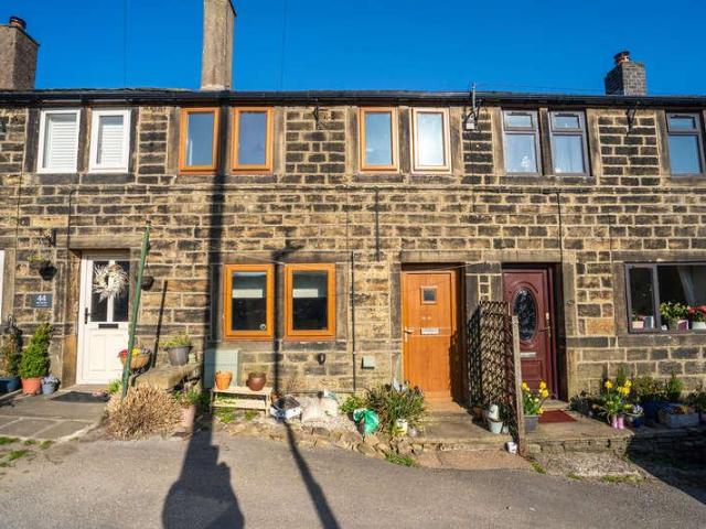 House for sale in Holme Valley, Hepworth