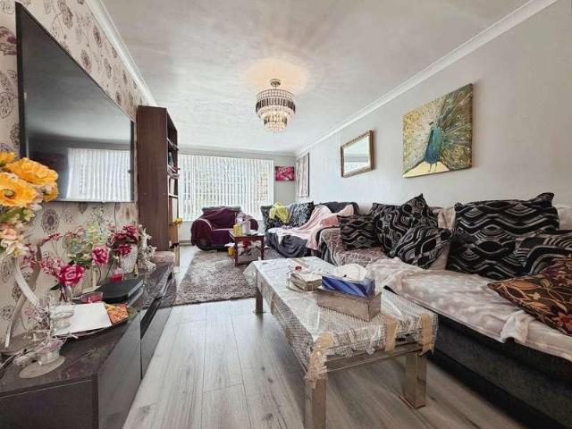 House for sale in Easthampstead, Bracknell