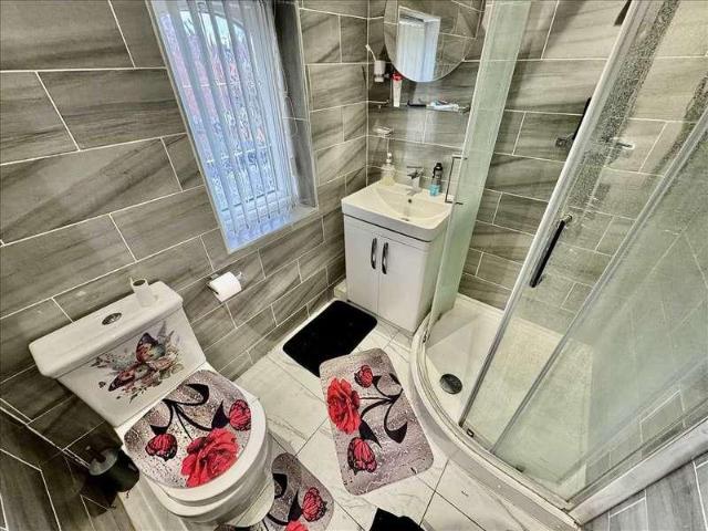 House for sale in Wednesfield, West Midlands