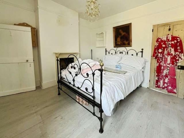 House for sale in Cowlease, Ventnor