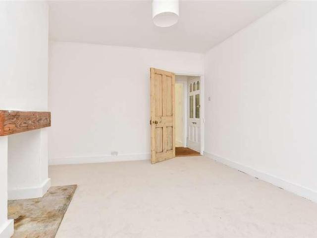 House for sale in Red Hill, Surrey