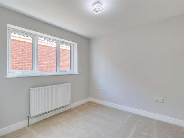 House for sale in Ossett, West Yorkshire