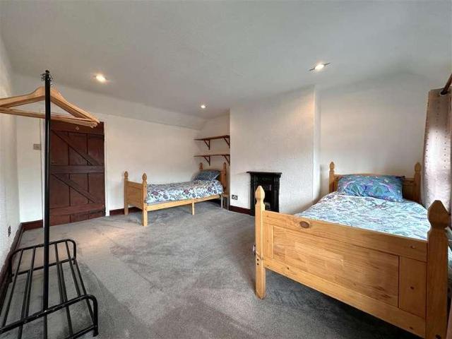 House for sale in Alverton, East Midlands