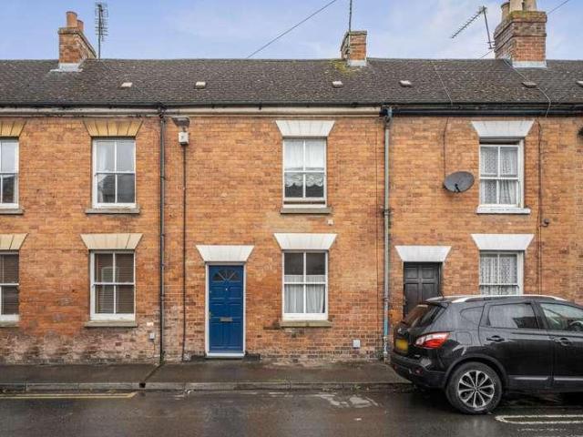 House for sale in Tewkesbury, Pamington