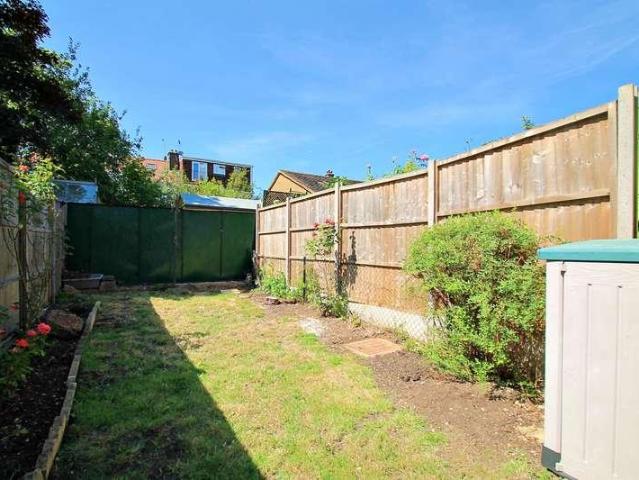 House for sale in Kenton, Greater London