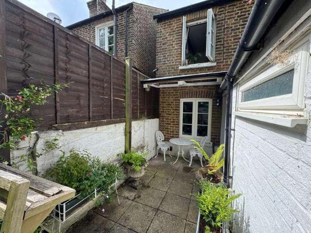 House for sale in Holloway Hill, Fole
