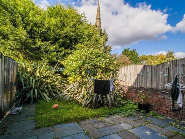 House for sale in Gawthorpe, West Yorkshire