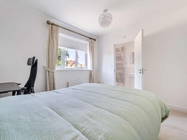 House for sale in Worplesdon, Westborough