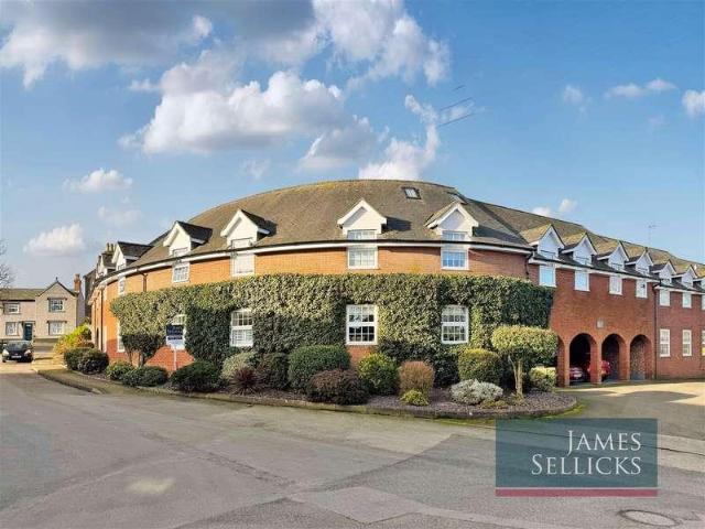 House for sale in Stanford On Avon, Leicestershire
