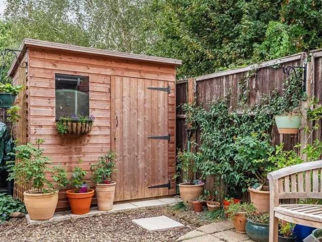 House for sale in Holland, Tandridge